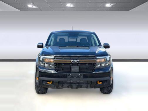 SHADOW BLACK 2023 Ford Maverick Lariat