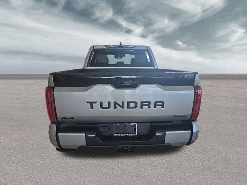 2025 Toyota Tundra Hybrid Platinum