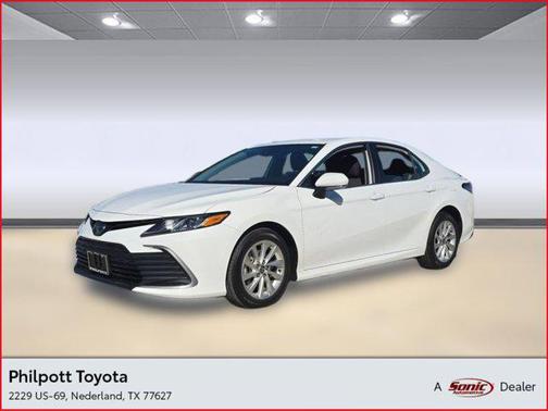 2024 Toyota Camry LE