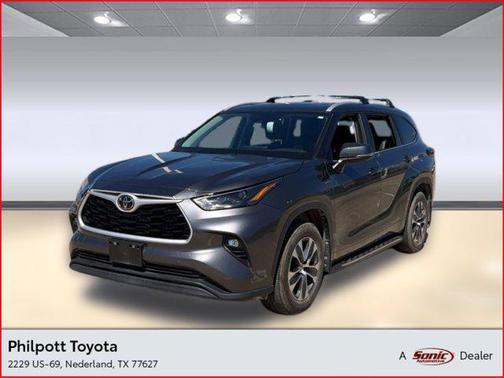 2024 Toyota Highlander XLE