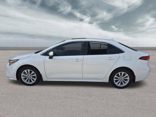 2023 Toyota Corolla Hybrid XLE