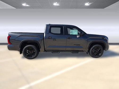 2025 Toyota Tundra SR