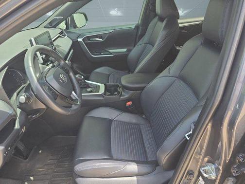 2019 Toyota RAV4 Hybrid SE