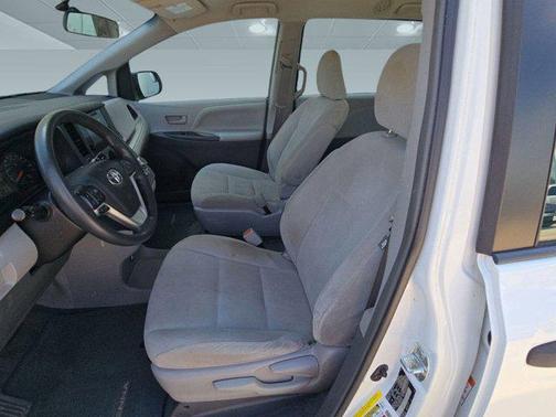 2017 Toyota Sienna SE