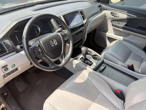 Black 2017 Honda Pilot EX-L