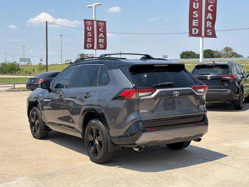 Magnetic Gray Metallic/Midnight Black Metallic 2021 Toyota RAV4 Hybrid SE
