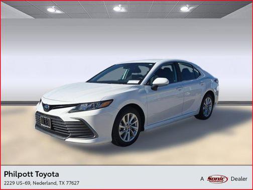 2023 Toyota Camry LE
