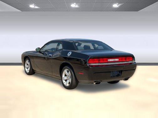 Black Clearcoat 2014 Dodge Challenger SXT