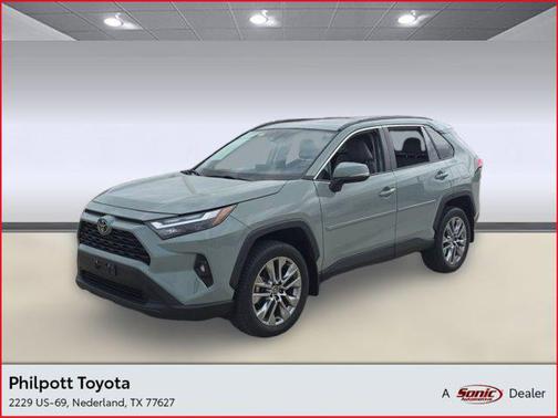 2022 Toyota RAV4 XLE Premium