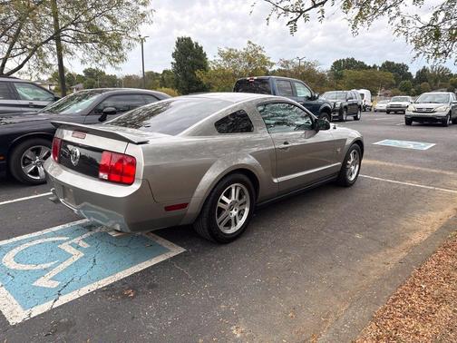 Gray 2009 Ford Mustang