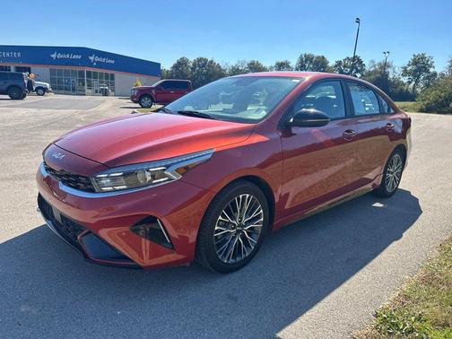 Fire 2023 Kia Forte GT-Line