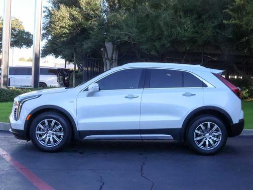 2021 Cadillac XT4 Premium Luxury