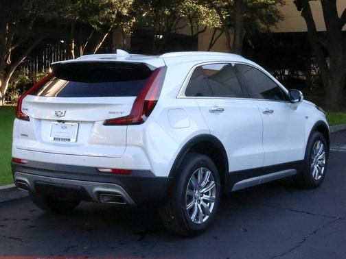 2021 Cadillac XT4 Premium Luxury