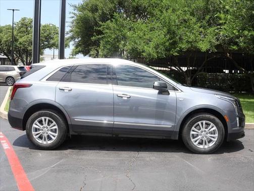 2022 Cadillac XT5 Luxury