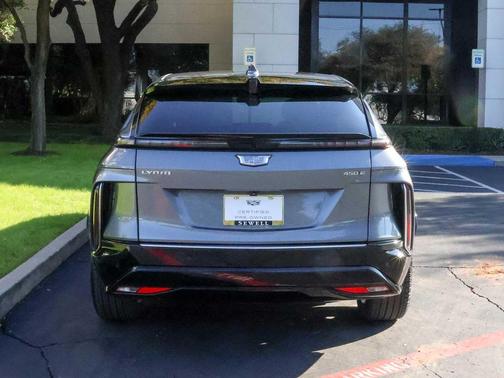 2023 Cadillac LYRIQ Luxury