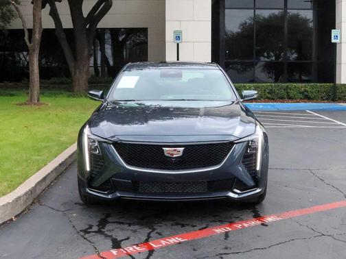 2025 Cadillac CT5 Sport