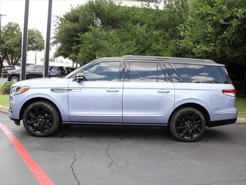 2022 Lincoln Navigator L Black Label