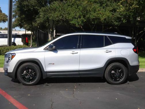 2022 GMC Terrain AWD AT4