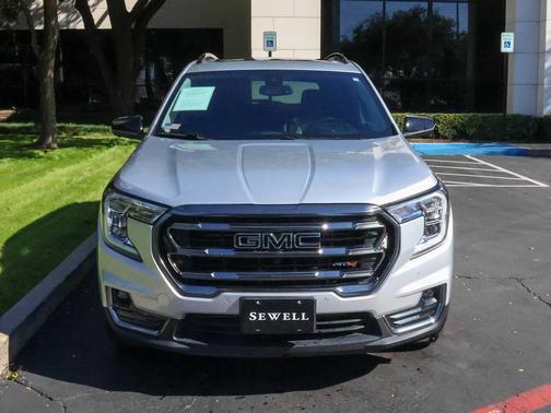 2022 GMC Terrain AWD AT4