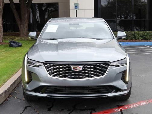 2025 Cadillac CT4 Luxury RWD