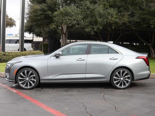 2025 Cadillac CT4 Luxury RWD