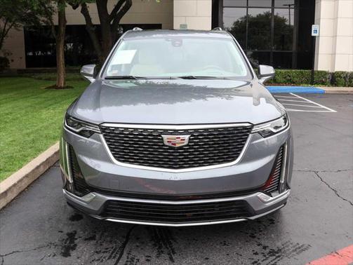 2022 Cadillac XT6 Premium Luxury FWD