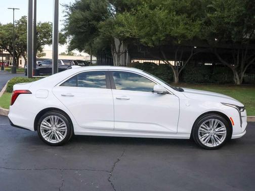 2025 Cadillac CT4 Premium Luxury RWD