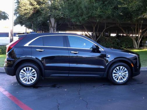 2024 Cadillac XT4 Luxury