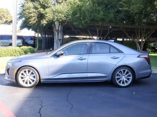 2022 Cadillac CT4 Sport