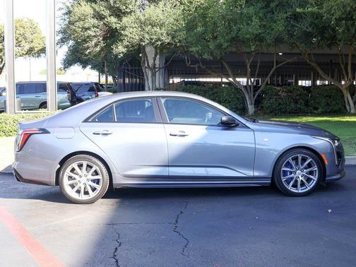 2022 Cadillac CT4 Sport