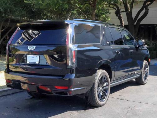 2022 Cadillac Escalade ESV Sport Platinum