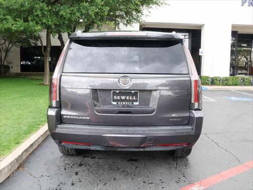 2015 Cadillac Escalade Luxury