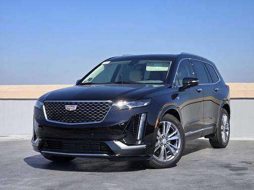 2025 Cadillac XT6 Premium Luxury FWD