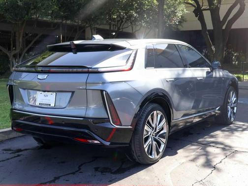 2023 Cadillac LYRIQ Luxury