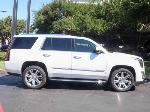 2020 Cadillac Escalade Luxury