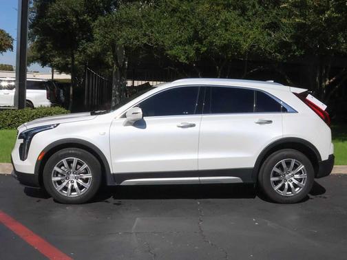 2023 Cadillac XT4 Premium Luxury