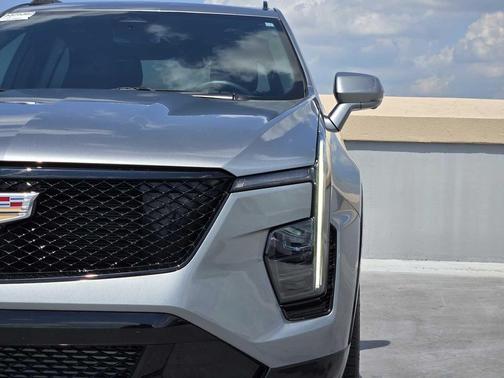 2025 Cadillac XT4 Sport