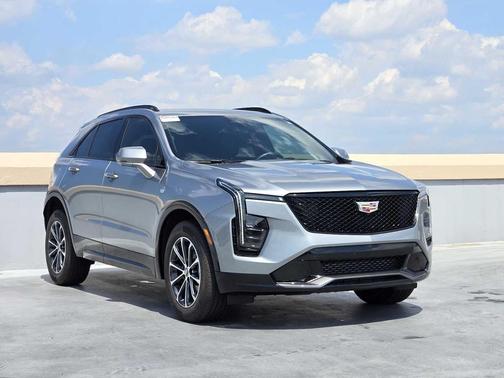 2025 Cadillac XT4 Sport