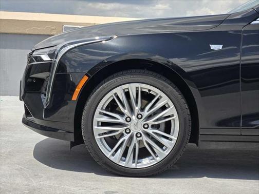 2025 Cadillac CT4 Premium Luxury RWD