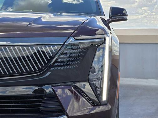 2025 Cadillac Escalade IQ Sport 1