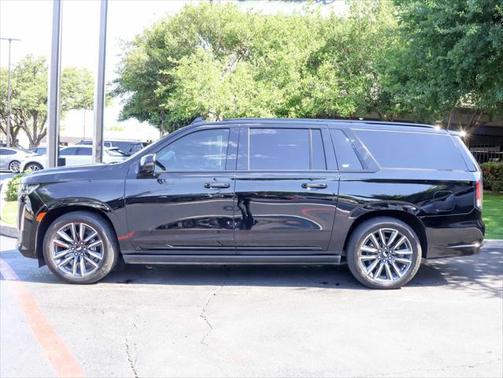 2022 Cadillac Escalade ESV Sport