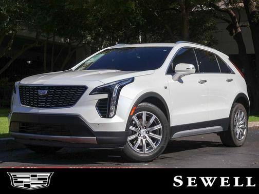 2022 Cadillac XT4 Premium Luxury