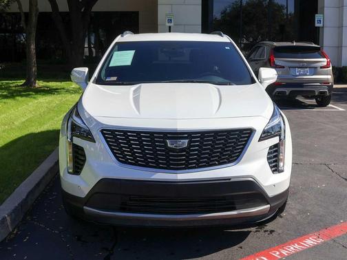 2022 Cadillac XT4 Premium Luxury