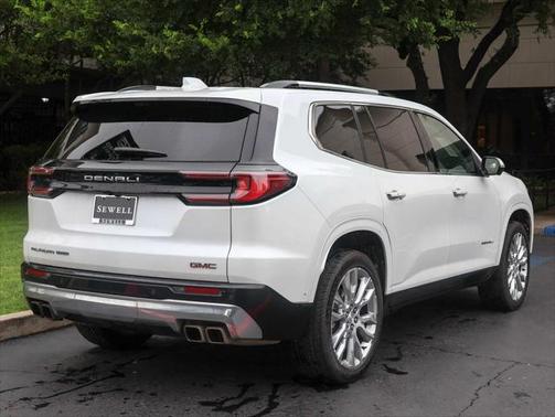 2024 GMC Acadia Denali