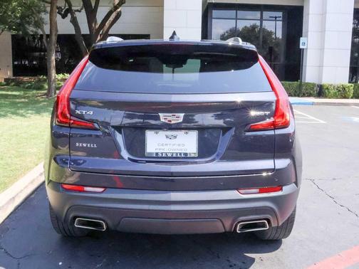 2022 Cadillac XT4 Luxury