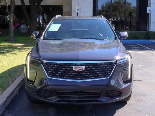 2024 Cadillac XT4 Luxury