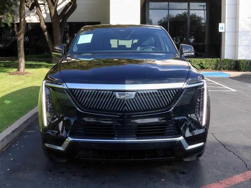 2025 Cadillac Escalade IQ Luxury 1