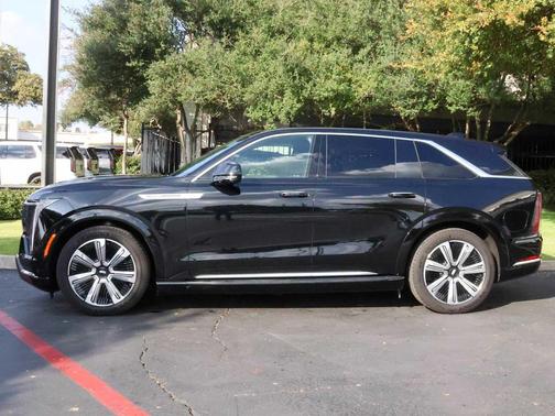 2025 Cadillac Escalade IQ Luxury 1