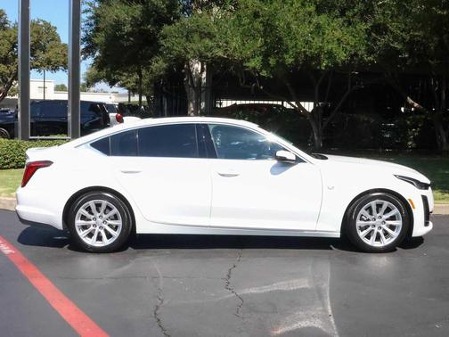 2023 Cadillac CT5 Luxury