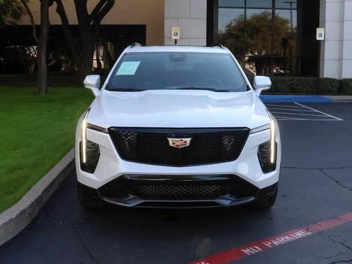 2024 Cadillac XT4 Sport